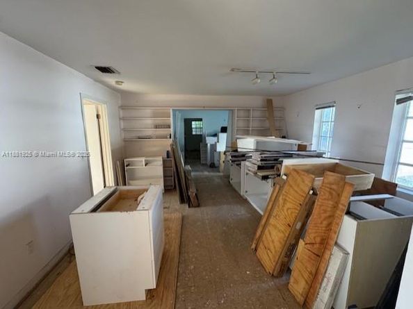 8920 SW 157th St, Palmetto Bay FL 33157