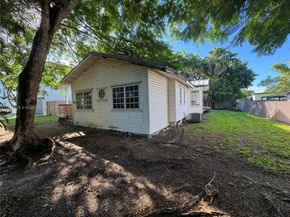 8920 SW 157th St, Palmetto Bay FL 33157