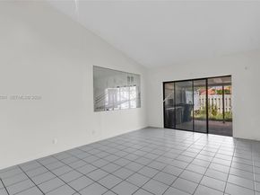 6323 SW 147th Place Cir, Miami FL 33193