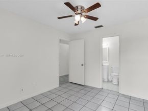 6323 SW 147th Place Cir, Miami FL 33193