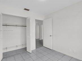 6323 SW 147th Place Cir, Miami FL 33193