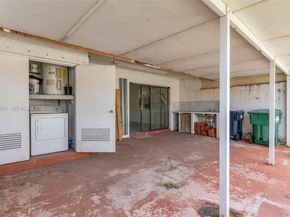 6323 SW 147th Place Cir, Miami FL 33193