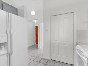 6323 SW 147th Place Cir, Miami FL 33193