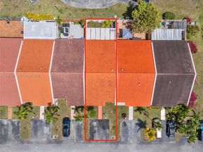 6323 SW 147th Place Cir, Miami FL 33193