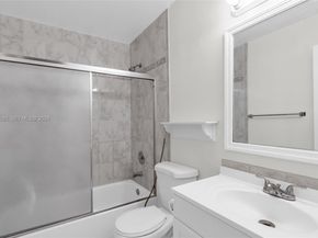 6323 SW 147th Place Cir, Miami FL 33193
