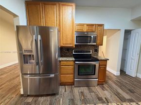 8915 NW 26 Ct, Coral Springs FL 33065