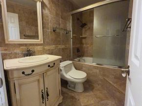 8915 NW 26 Ct, Coral Springs FL 33065