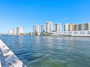 1000 Parkview Dr 316, Hallandale Beach FL 33009