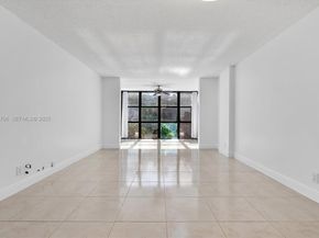 1000 Parkview Dr 316, Hallandale Beach FL 33009