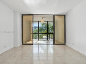 1000 Parkview Dr 316, Hallandale Beach FL 33009