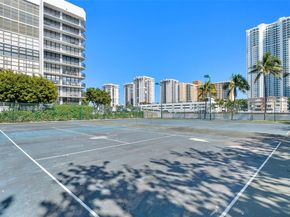 1000 Parkview Dr 316, Hallandale Beach FL 33009