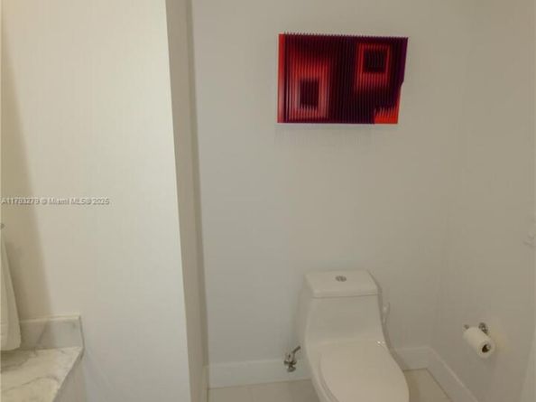 950 Brickell Bay Dr 4710, Miami FL 33131