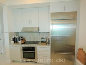 950 Brickell Bay Dr 4710, Miami FL 33131