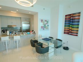 950 Brickell Bay Dr 4710, Miami FL 33131