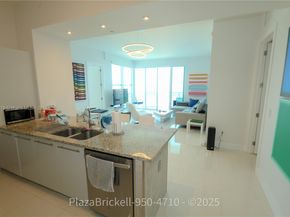 950 Brickell Bay Dr 4710, Miami FL 33131