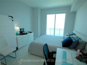 950 Brickell Bay Dr 4710, Miami FL 33131
