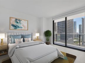 45 SW 9th St 2105, Miami FL 33130