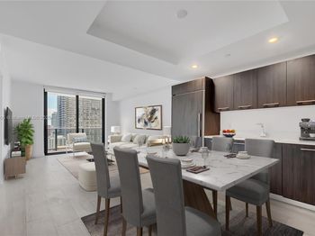 45 SW 9th St