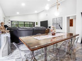 16039 Fairway Ln 113, Weston FL 33326