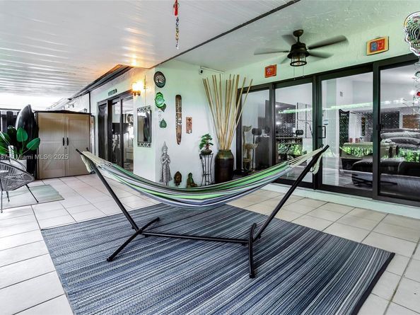 16039 Fairway Ln 113, Weston FL 33326