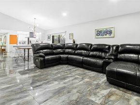 16039 Fairway Ln 113, Weston FL 33326