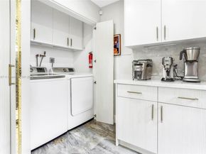 16039 Fairway Ln 113, Weston FL 33326