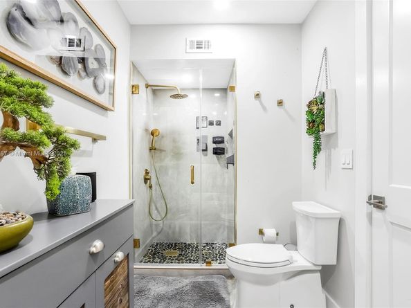 16039 Fairway Ln 113, Weston FL 33326