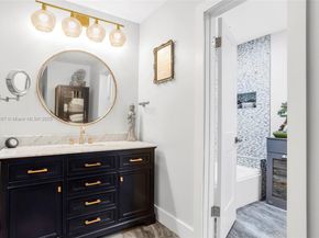 16039 Fairway Ln 113, Weston FL 33326