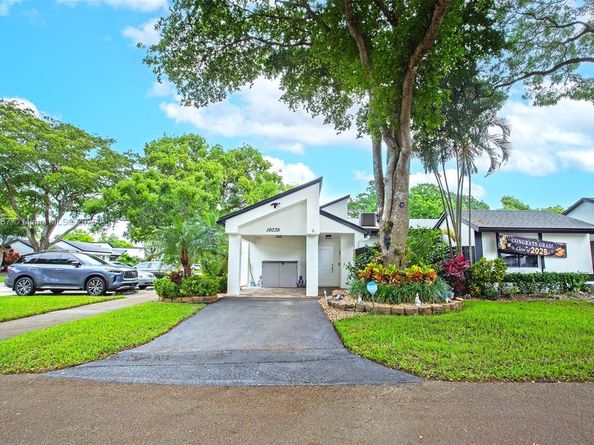 16039 Fairway Ln 113, Weston FL 33326