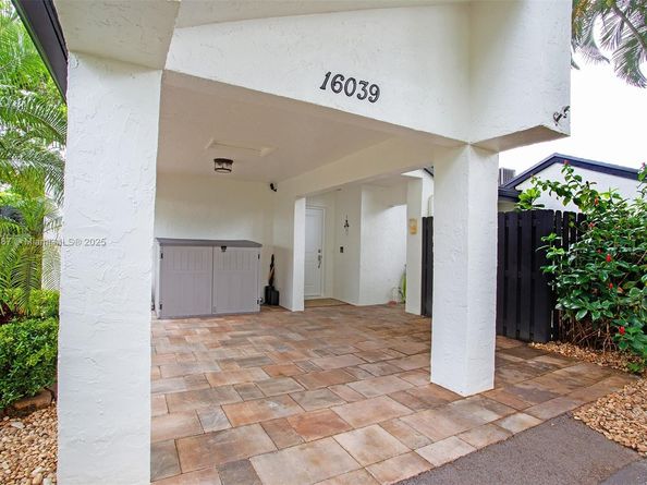 16039 Fairway Ln 113, Weston FL 33326