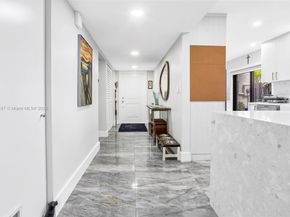 16039 Fairway Ln 113, Weston FL 33326