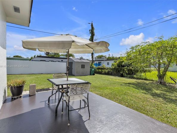 22270 SW 109th Ave, Miami FL 33170