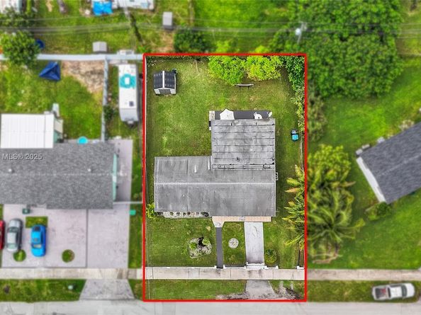 22270 SW 109th Ave, Miami FL 33170