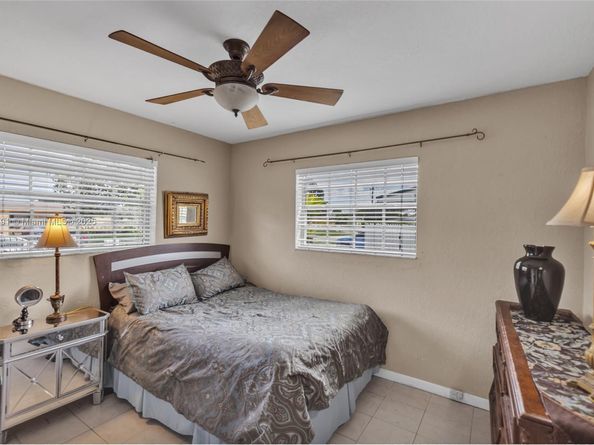 22270 SW 109th Ave, Miami FL 33170