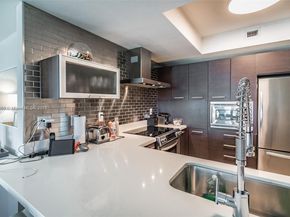 250 Sunny Isles Blvd 31203, Sunny Isles Beach FL 33160