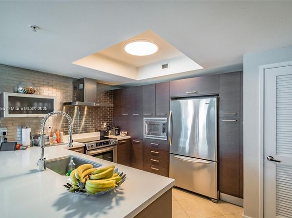 250 Sunny Isles Blvd 31203, Sunny Isles Beach FL 33160