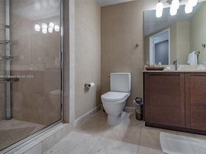 250 Sunny Isles Blvd 31203, Sunny Isles Beach FL 33160