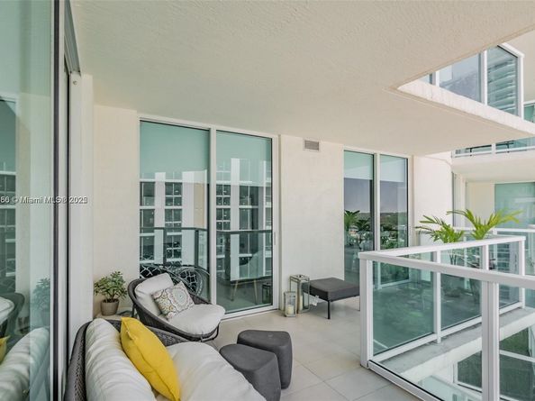 250 Sunny Isles Blvd 31203, Sunny Isles Beach FL 33160
