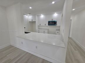 21421 NW 39th Ave, Miami Gardens FL 33055