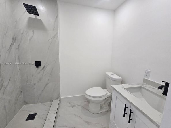 21421 NW 39th Ave, Miami Gardens FL 33055