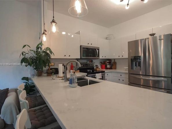 12056 NW 56th St, Coral Springs FL 33076