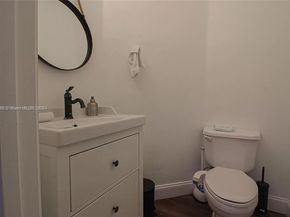 12056 NW 56th St, Coral Springs FL 33076