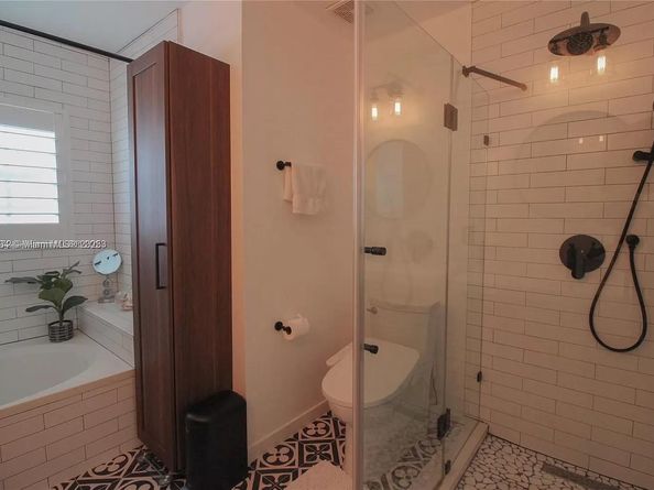 12056 NW 56th St, Coral Springs FL 33076