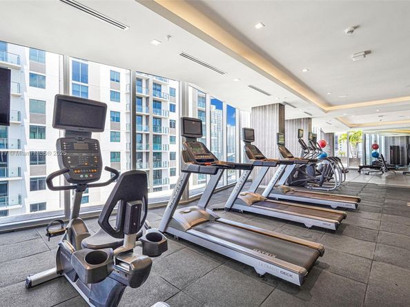 1010 SW 2nd Ave 1010, Miami FL 33130