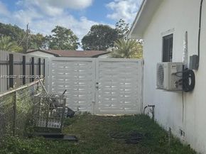 17790 SW 110th Ct, Miami FL 33157