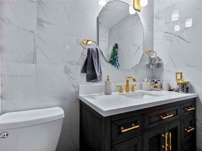 20810 SW 125th Ct Rd, Miami FL 33177