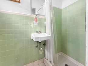 4401 SW 16th St, Miami FL 33134
