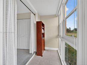 8851 Sunrise Lakes Blvd 116, Sunrise FL 33322