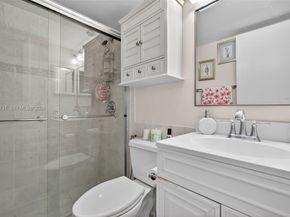 8851 Sunrise Lakes Blvd 116, Sunrise FL 33322