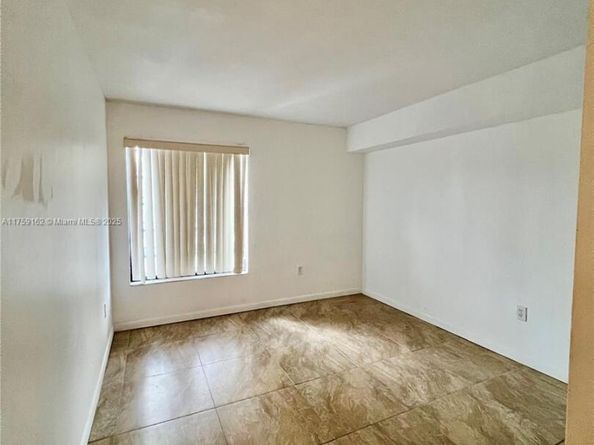1300 SW 122nd Ave 3102, Miami FL 33184